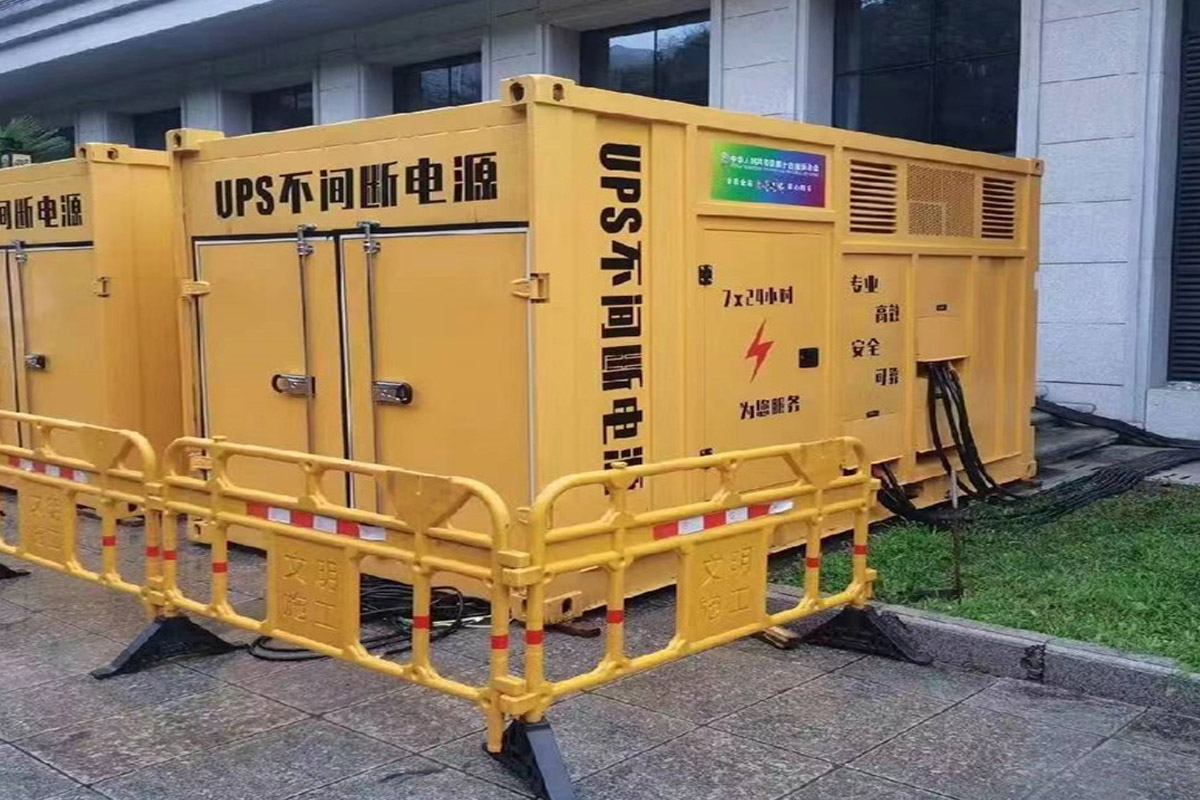 阿坝发电机租赁施工现场